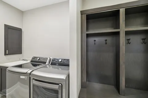 $699,900 | 2109 Korgen Drive, Stoughton, WI 53589