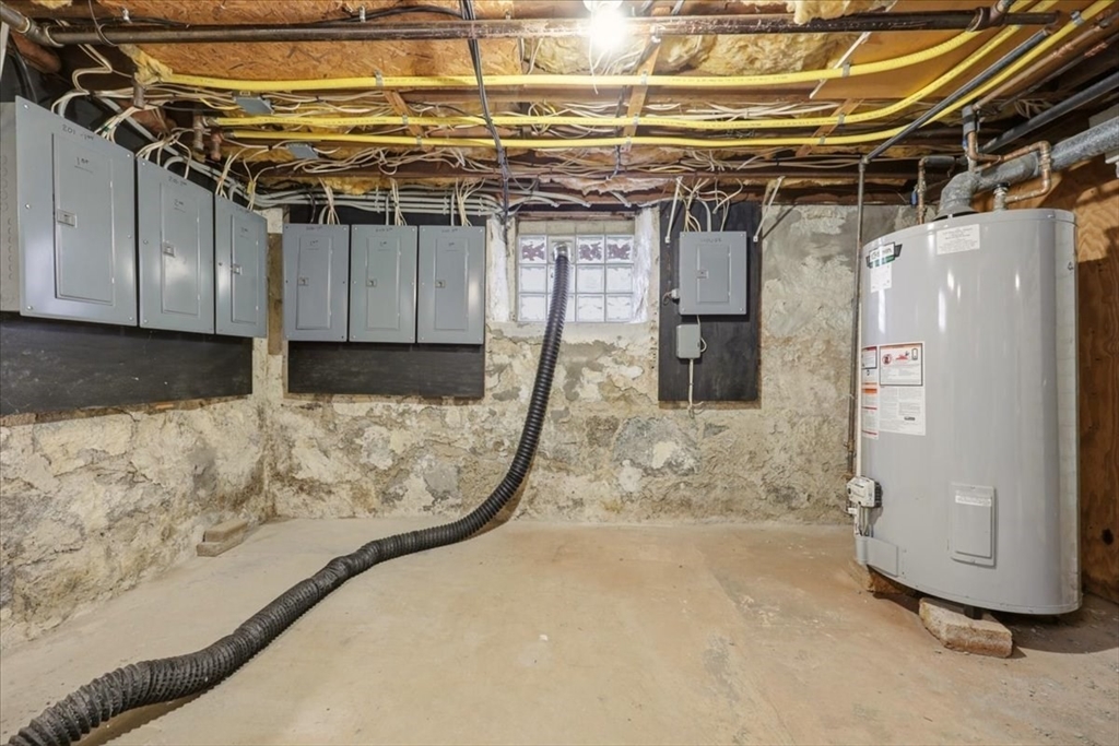 201-203 4th Street Fall River, MA 02721 - Photo 7 of 39