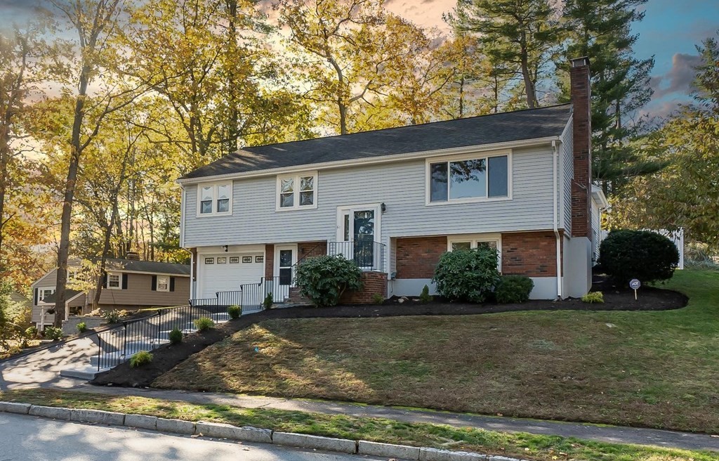51 Putnam Road Reading, MA 01867 - Photo 1 of 28 Gallery Image 1