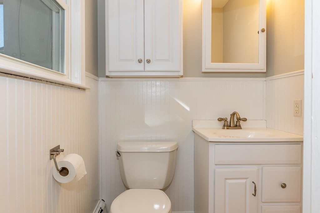 51 Putnam Road Reading, MA 01867 - Photo 12 of 28 Gallery Image 12