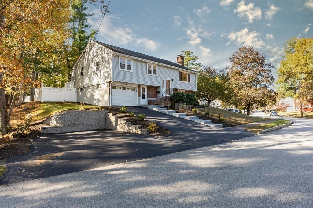 51 Putnam Road Reading, MA 01867 - Photo 2 of 28 Gallery Image 2