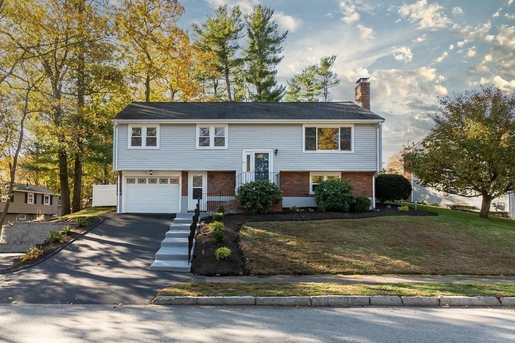 51 Putnam Road Reading, MA 01867 - Photo 3 of 28 Gallery Image 3