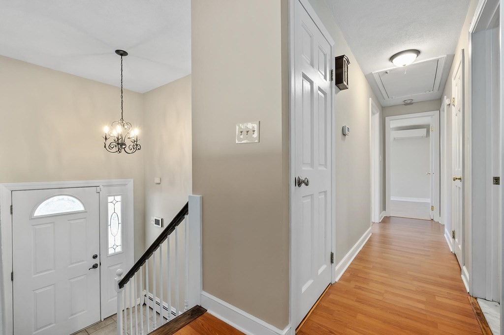 51 Putnam Road Reading, MA 01867 - Photo 5 of 28 Gallery Image 5