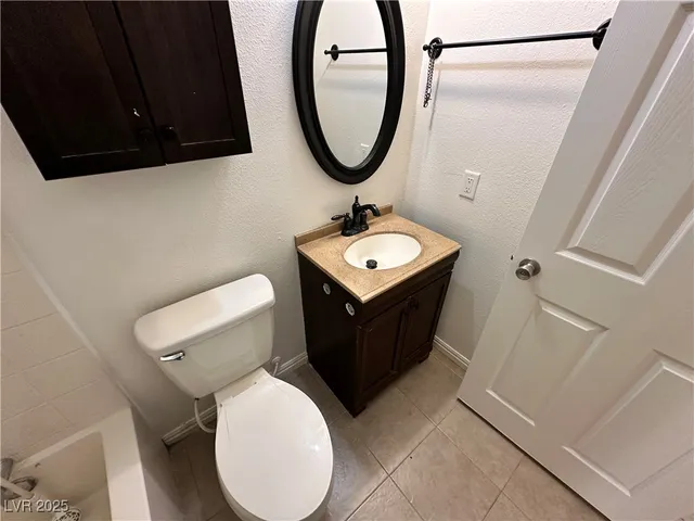 $1,750 | 5290 Panguitch Drive, Las Vegas, NV 89122