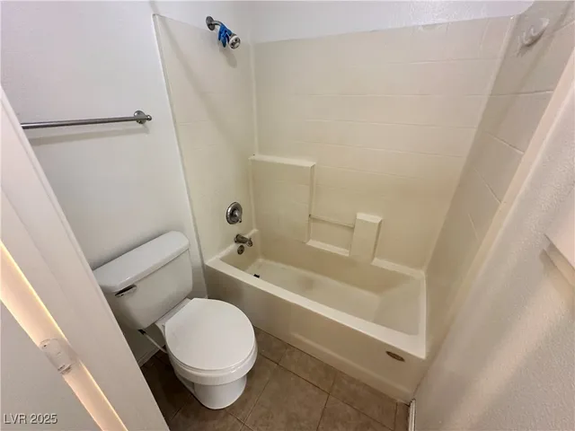 $1,750 | 5290 Panguitch Drive, Las Vegas, NV 89122