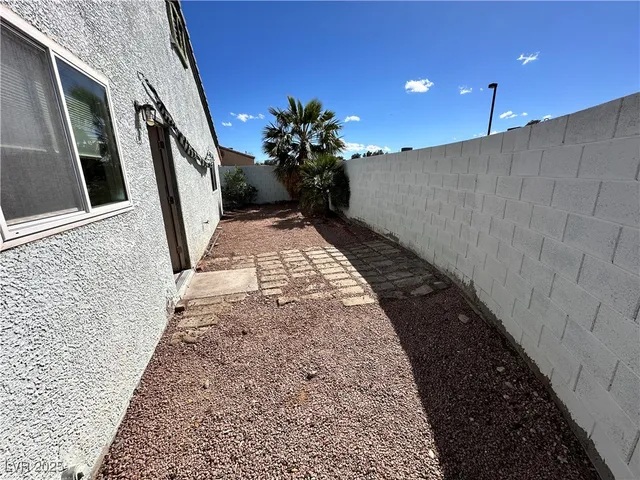 $1,750 | 5290 Panguitch Drive, Las Vegas, NV 89122