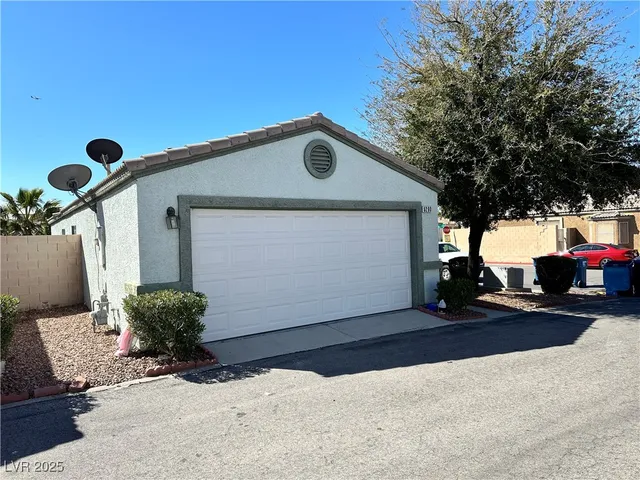 $1,750 | 5290 Panguitch Drive, Las Vegas, NV 89122