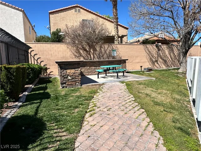 $1,750 | 5290 Panguitch Drive, Las Vegas, NV 89122
