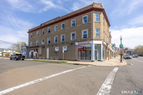 $1,250 | 60 Center Street, Unit 9, Wallingford, CT 06492