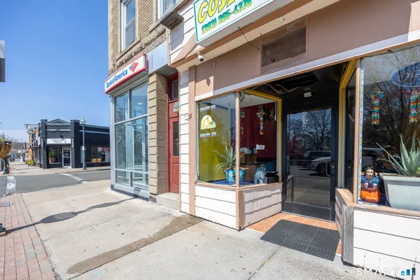 $1,250 | 60 Center Street, Unit 9, Wallingford, CT 06492