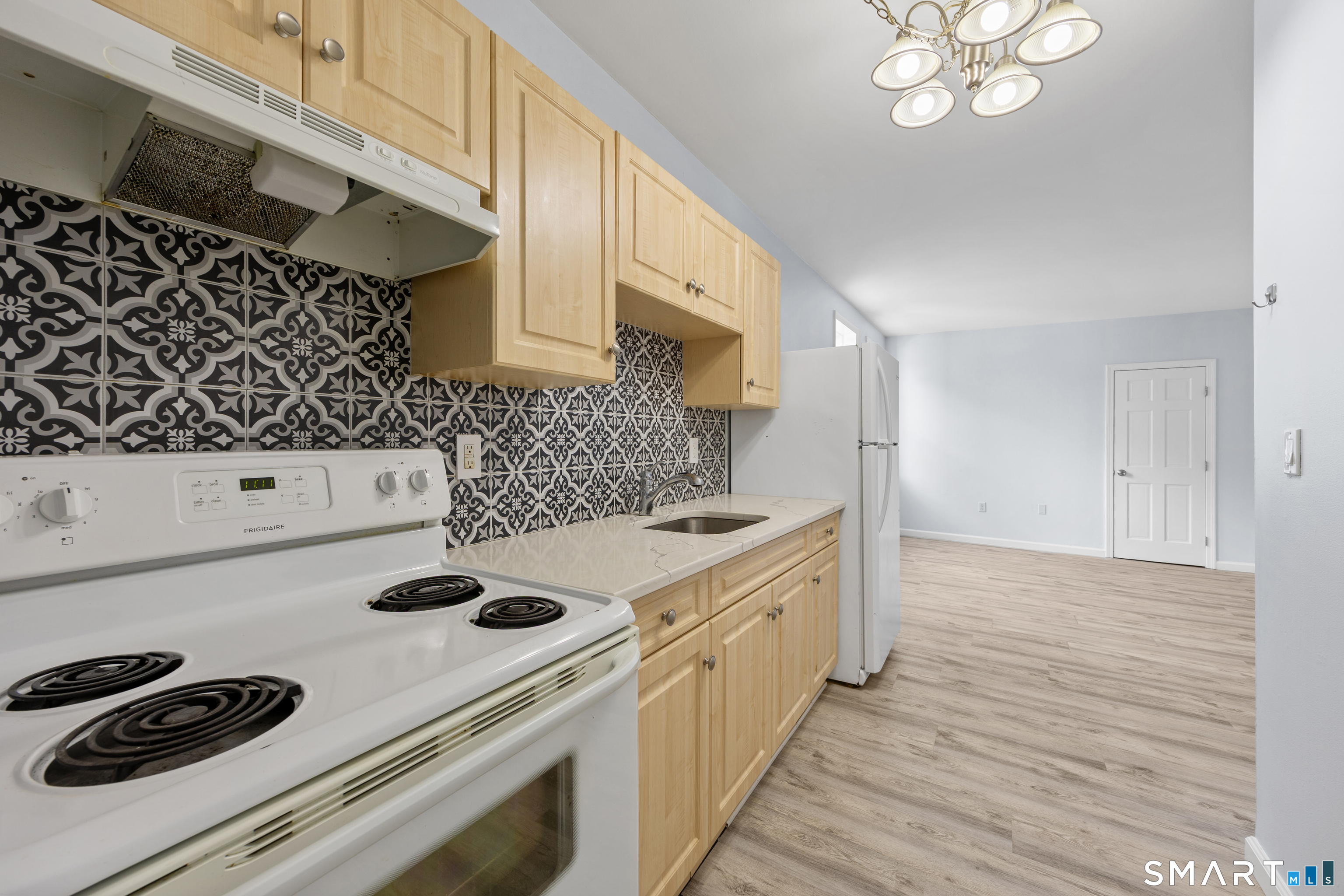 60 Center Street, Unit 9 Wallingford, CT 06492 - Photo 6 of 20