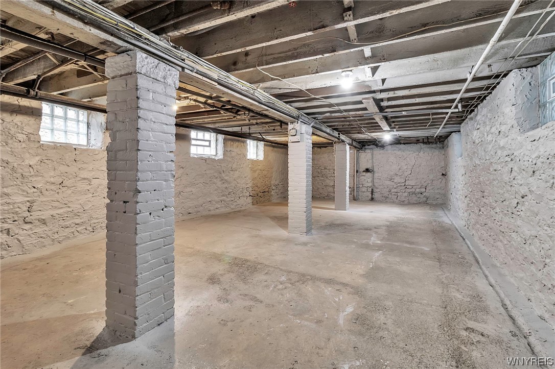 853 Prospect Avenue Buffalo, NY 14213 - Photo 38 of 49