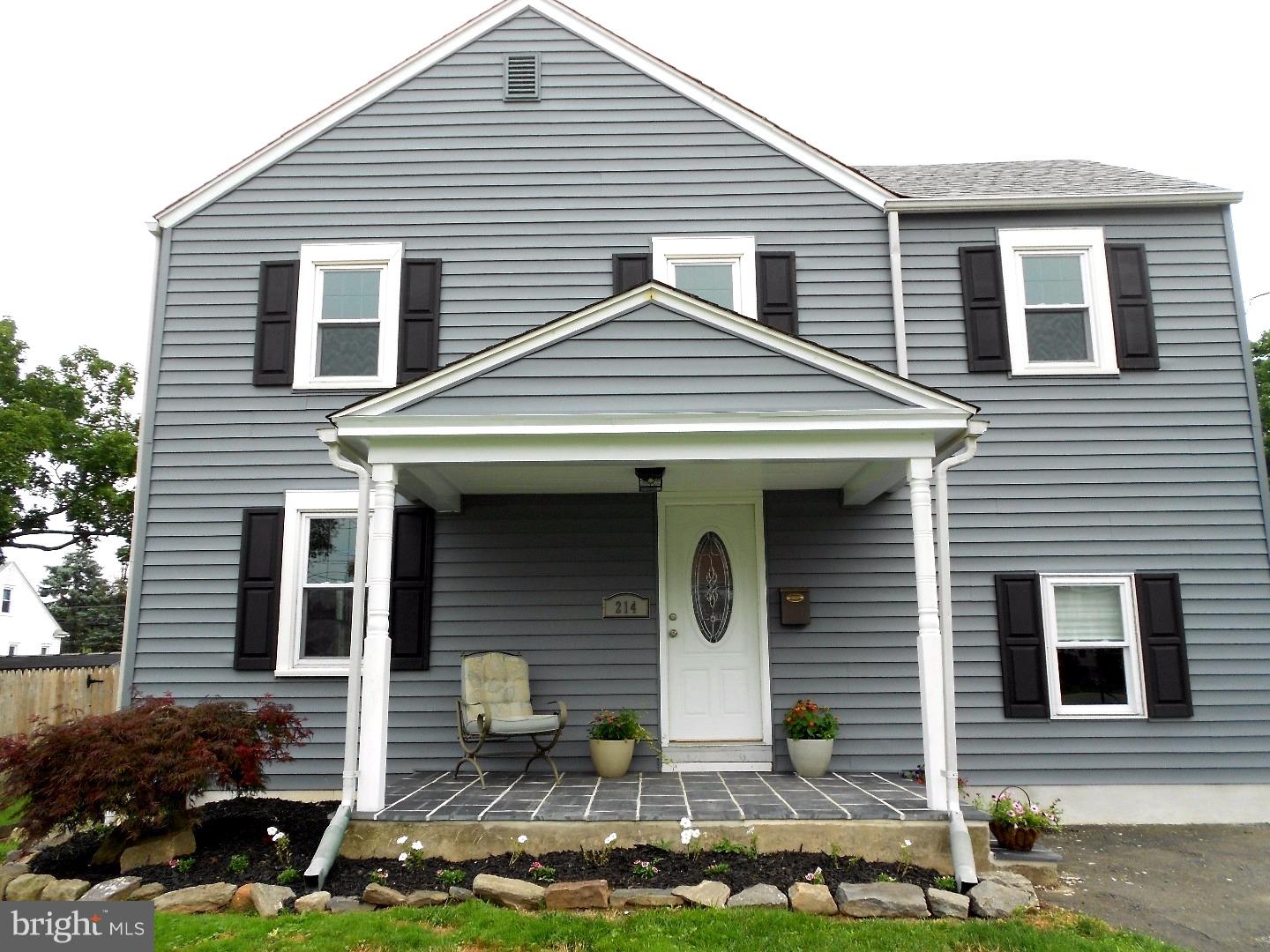 214 Maple Road Wallingford, PA 19086 - Photo 1 of 24