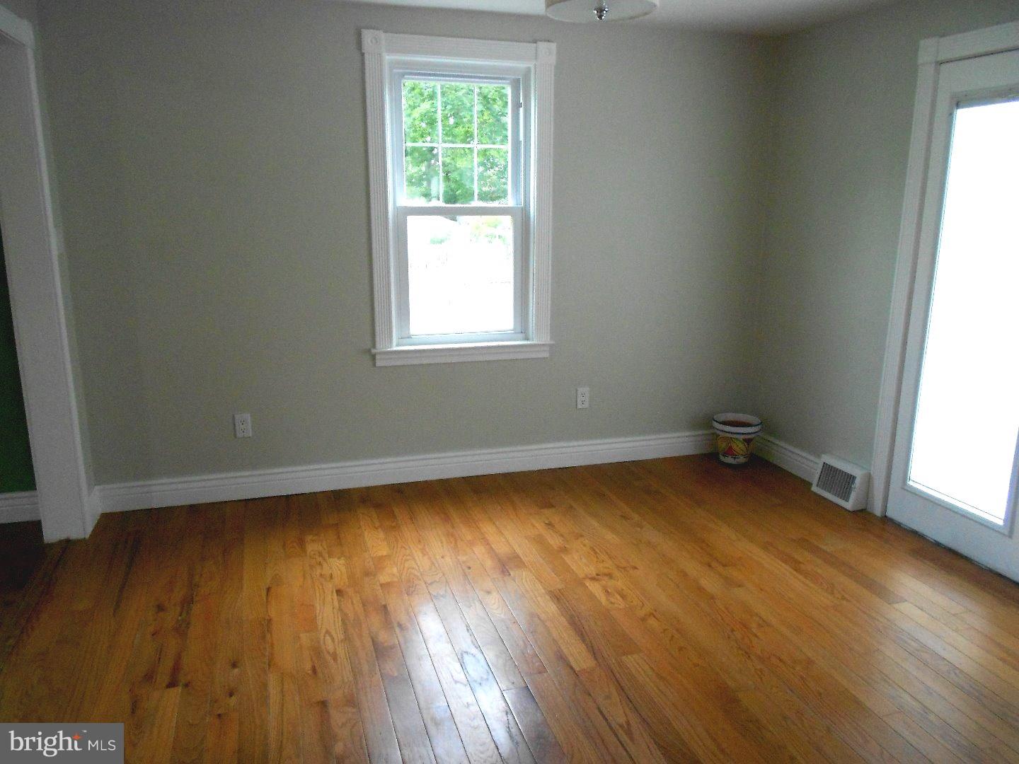 214 Maple Road Wallingford, PA 19086 - Photo 9 of 24