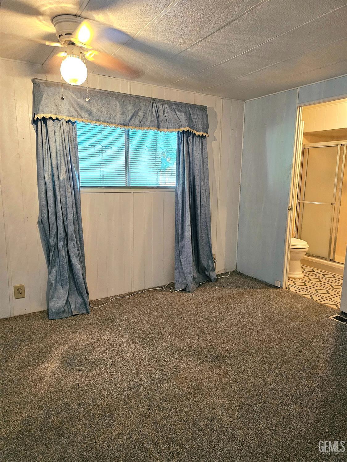 Undisclosed Address Anaheim, CA 92801 - Photo 7 of 8 an empty room with windows and closet