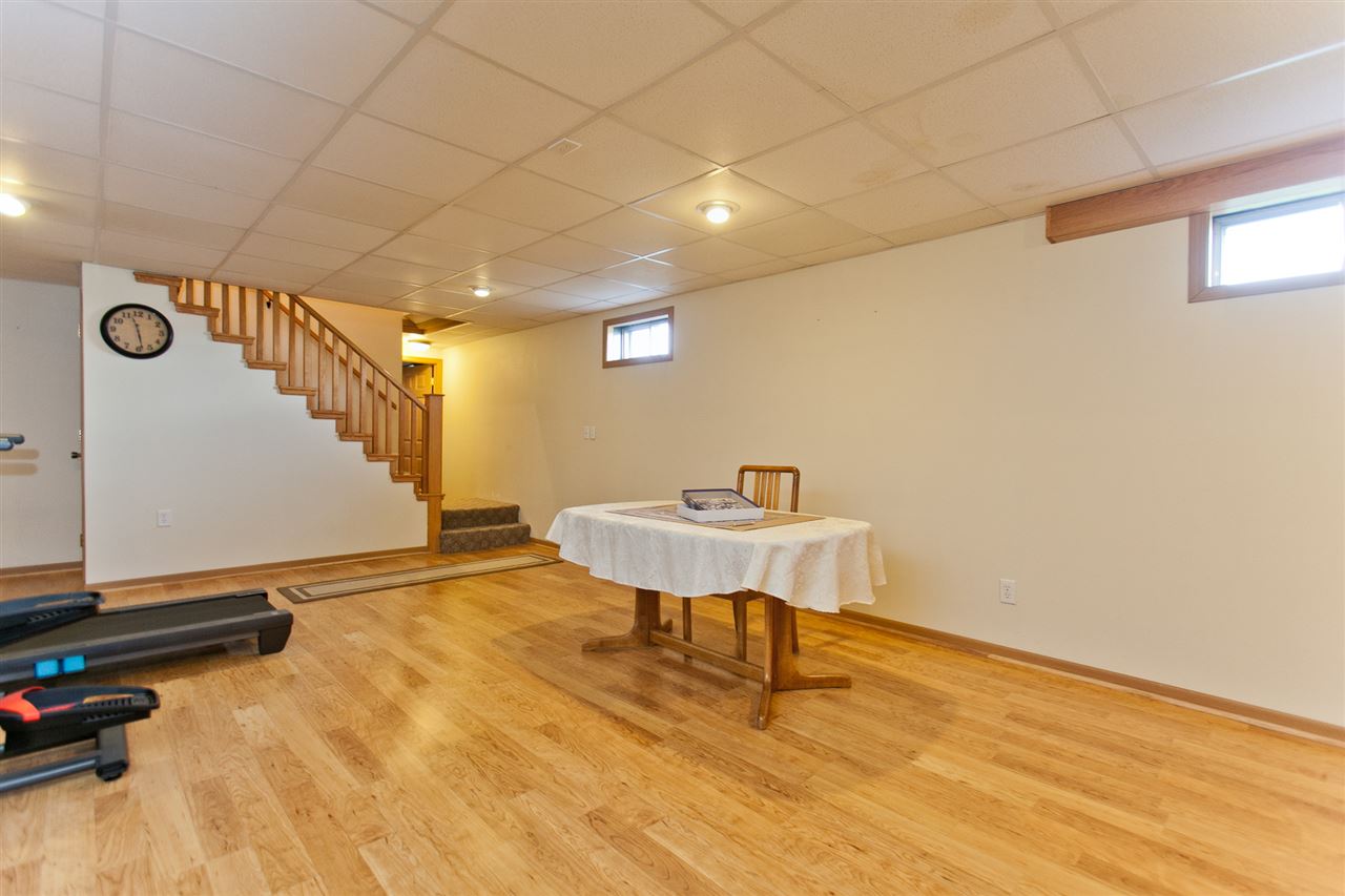 1845 Honey Creek Road Manchester, IA 52057 - Photo 28 of 48 Gallery Image 28