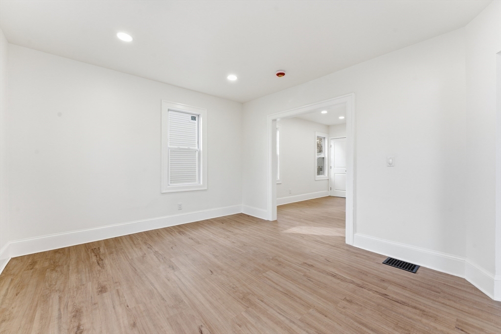 58 Field Street West Springfield, MA 01089 - Photo 13 of 24