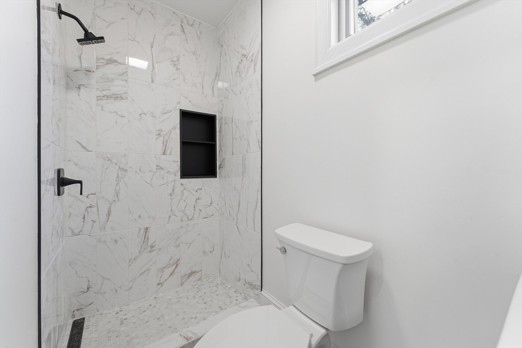 58 Field Street West Springfield, MA 01089 - Photo 15 of 24