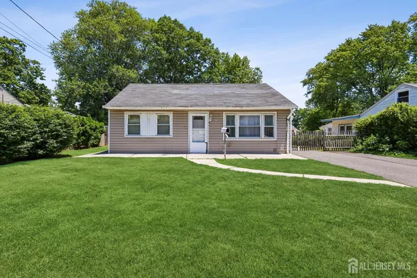 $3,100 | 23 Miko Road, Edison, NJ 08817