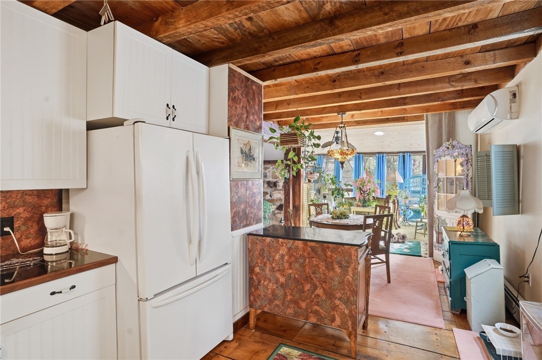 186 Arcadia Road Hopkinton, RI 02832 - Photo 10 of 27 Kitchen