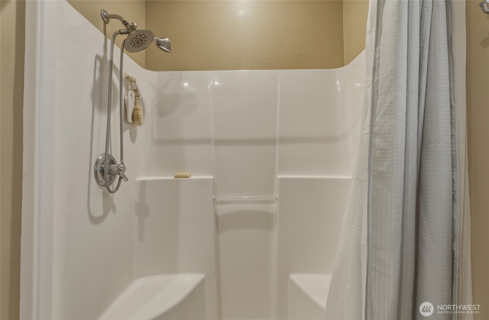 764 Southeast Quail Run College Place, WA 99324 - Photo 19 of 40 a bathroom with a shower