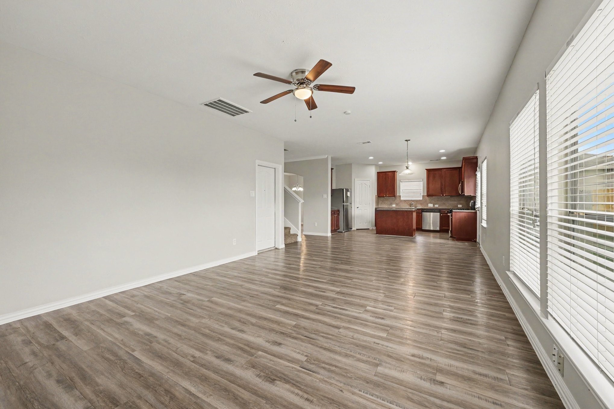 8431 Parapet Place Rosharon, TX 77583 - Photo 7 of 26