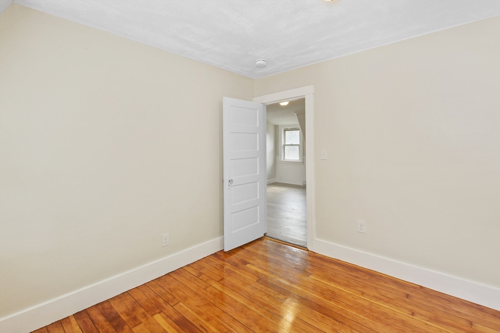 14 Nelson Street Webster, MA 01570 - Photo 20 of 30 Gallery Image 20