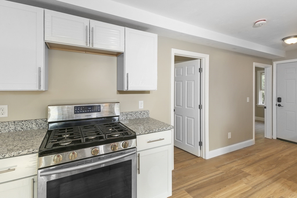 14 Nelson Street Webster, MA 01570 - Photo 3 of 30 Gallery Image 3