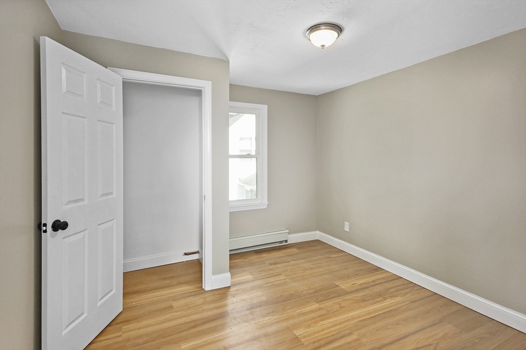 14 Nelson Street Webster, MA 01570 - Photo 8 of 30 Gallery Image 8