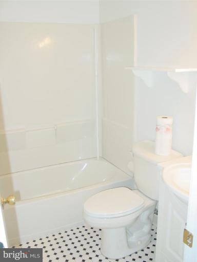 17413 Collier Way Poolesville, MD 20837 - Photo 19 of 21 Bath #1