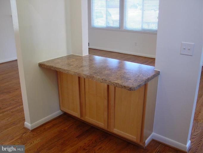 17413 Collier Way Poolesville, MD 20837 - Photo 8 of 21 Kitchen #2