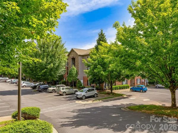 $240,000 | 726 Appeldoorn Circle, Asheville, NC 28803
