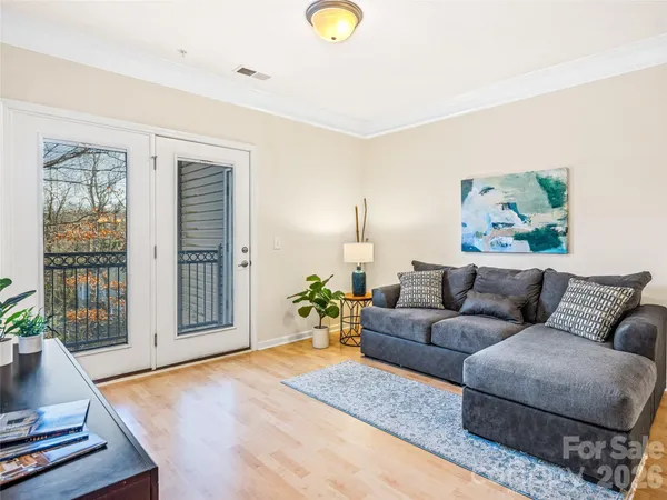 $240,000 | 726 Appeldoorn Circle, Asheville, NC 28803