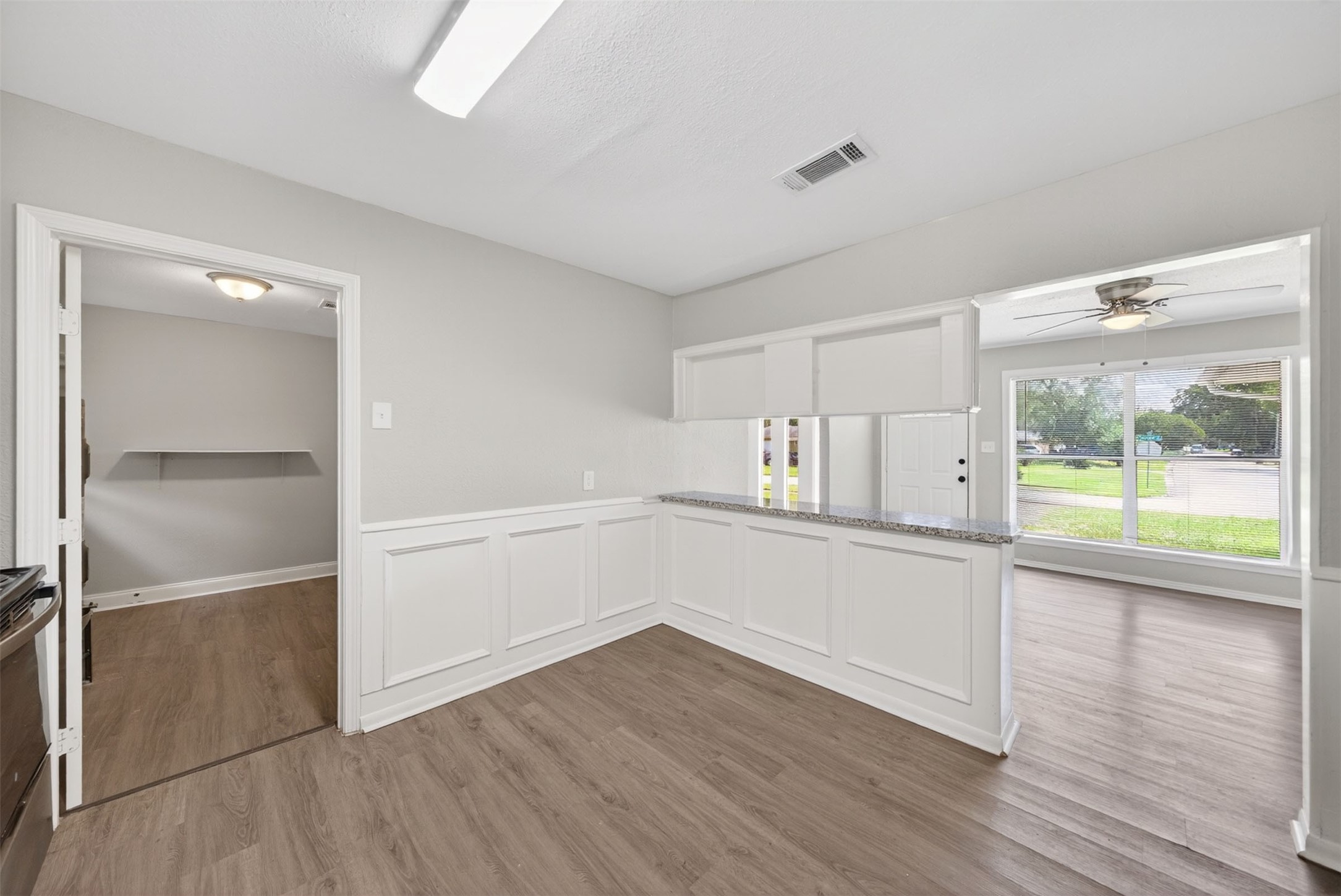 6718 Crosswell Street Houston, TX 77087 - Photo 12 of 29
