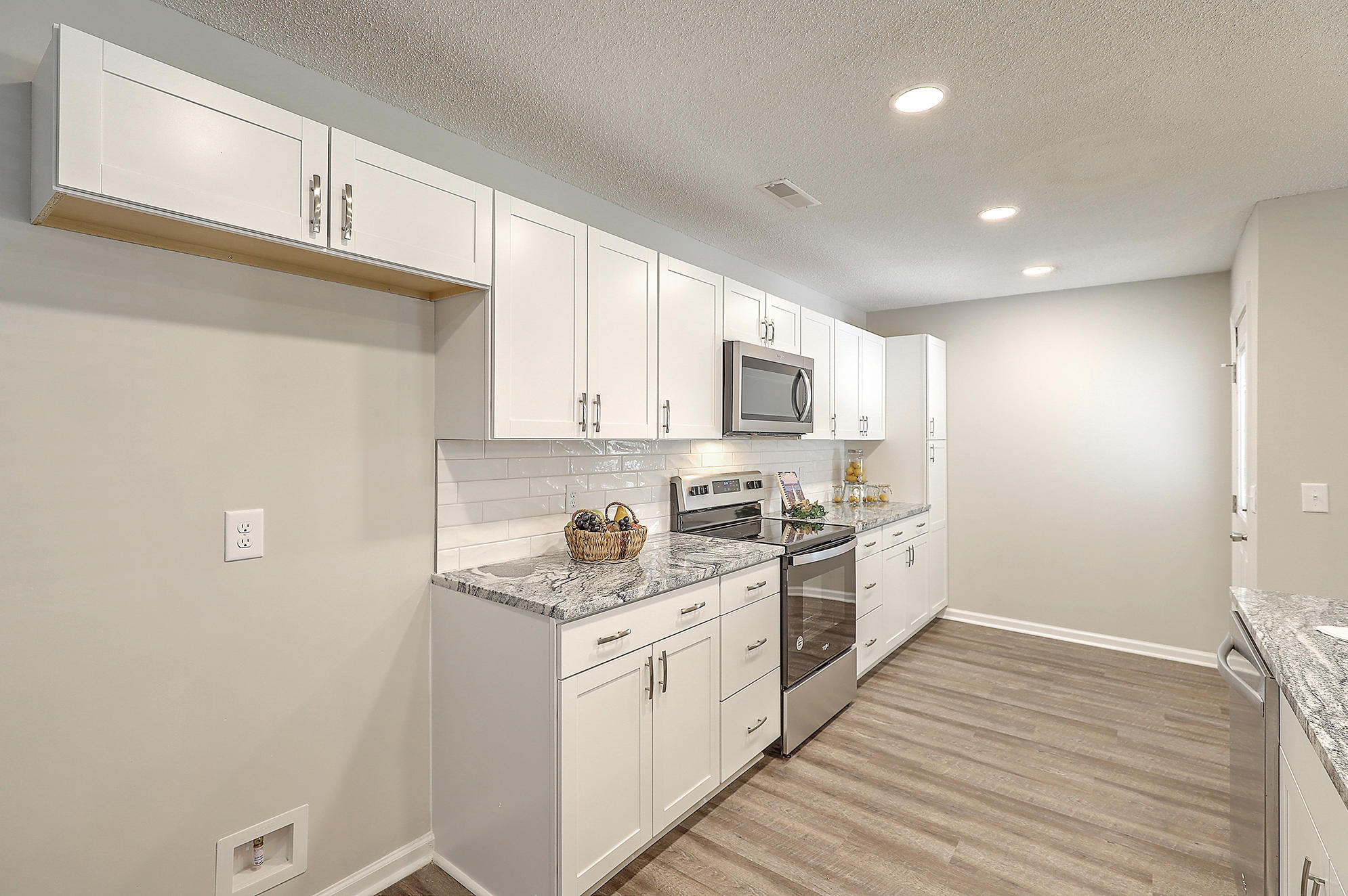 330 Oxford Road Ladson, SC 29456 - Photo 12 of 31 IMG_1573_4_5_6_7_8_9