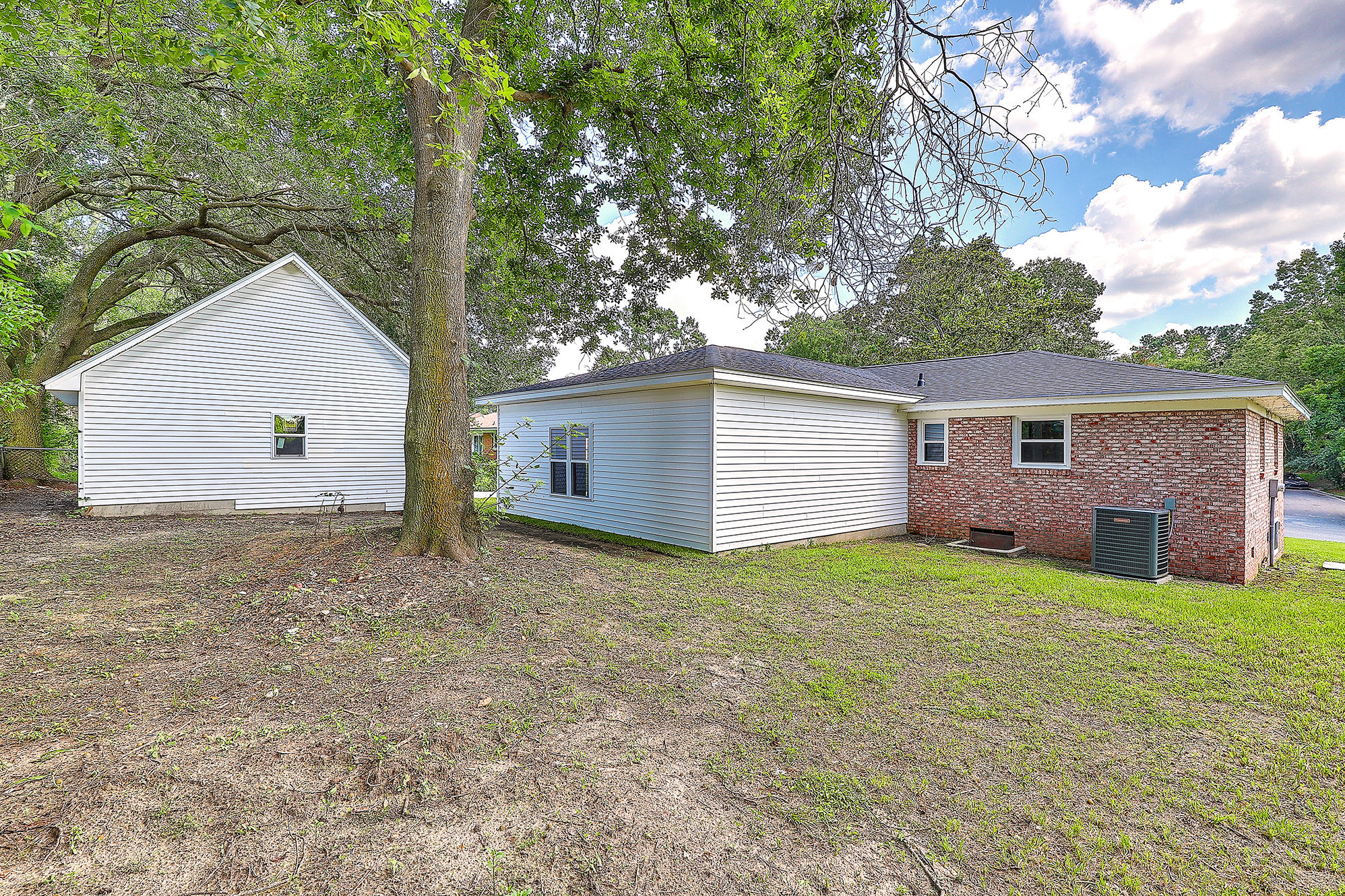 330 Oxford Road Ladson, SC 29456 - Photo 30 of 31 IMG_1720_1_2_3_4_5_6