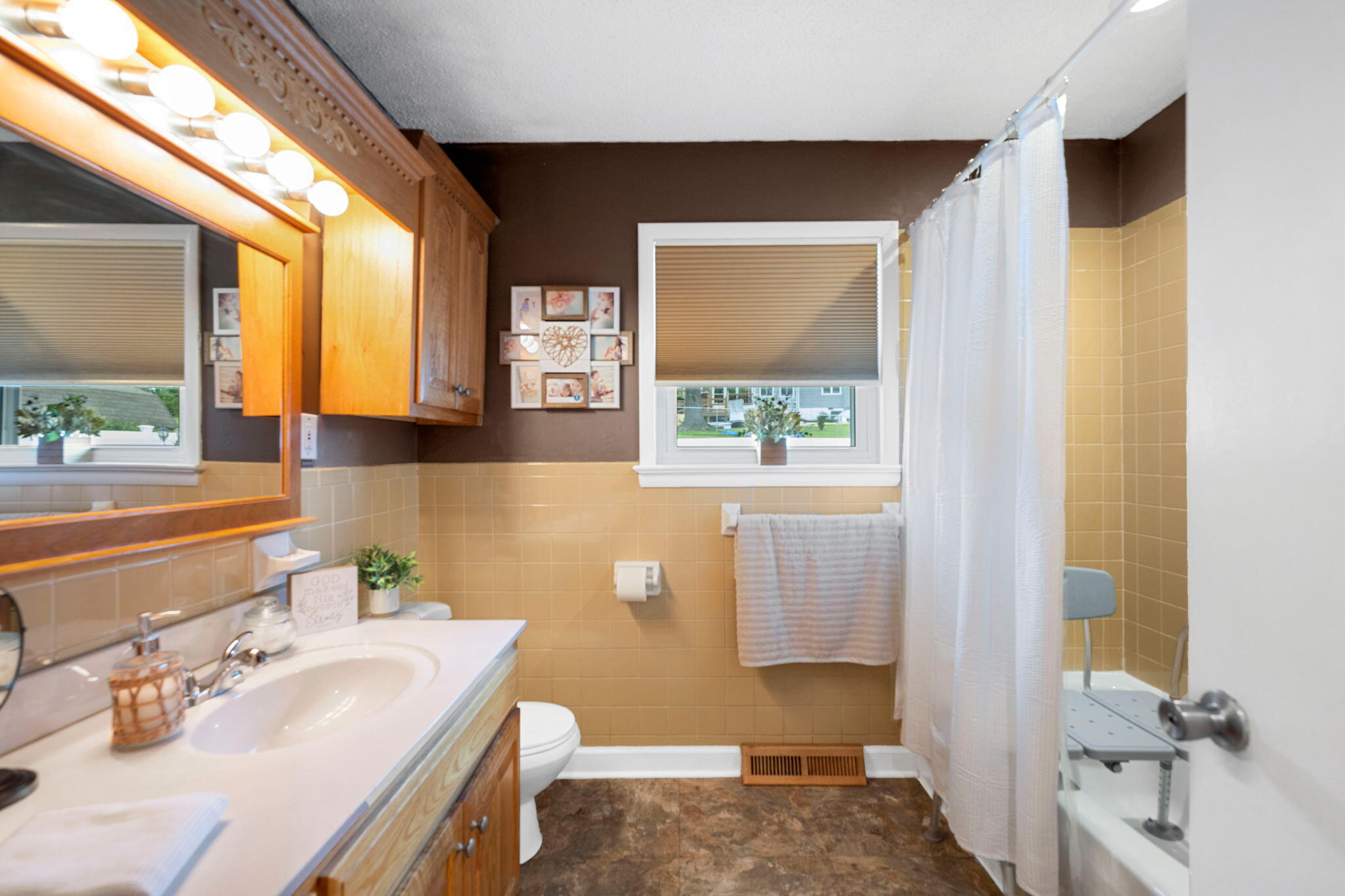 301 Clebourne Avenue Chickamauga, GA 30707 - Photo 26 of 39 16-web-or-mls-16-print-DSC_9007-69