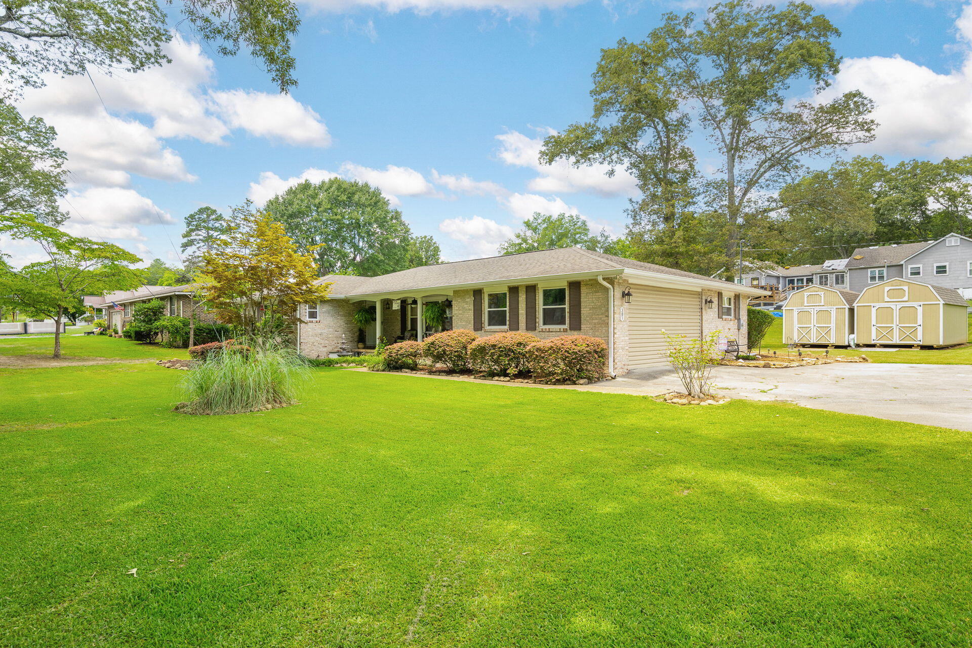 301 Clebourne Avenue Chickamauga, GA 30707 - Photo 3 of 39 3-web-or-mls-3-print-DSC_9070-94
