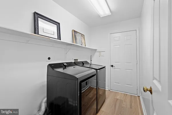 $999,995 | 9117 John Way, Fairfax Station, VA 22039
