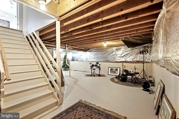 $999,995 | 9117 John Way, Fairfax Station, VA 22039