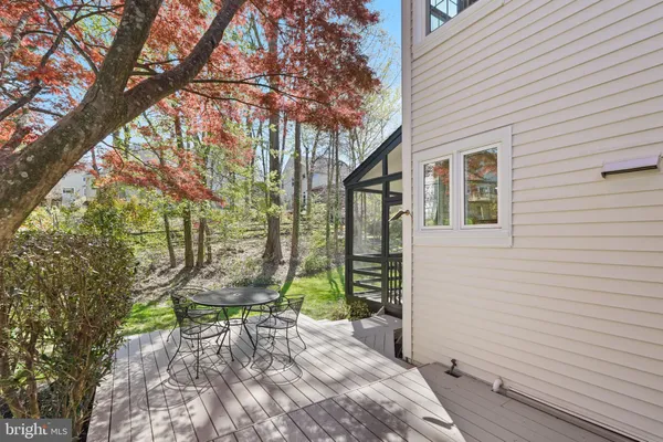 $999,995 | 9117 John Way, Fairfax Station, VA 22039
