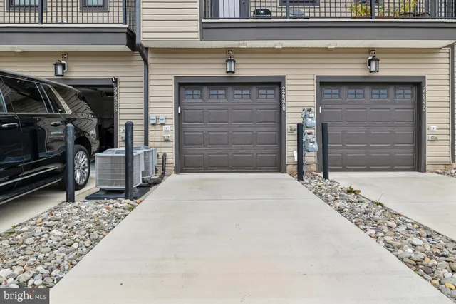 $550,000 | 22528 Wilson View Terrace, Ashburn, VA 20148