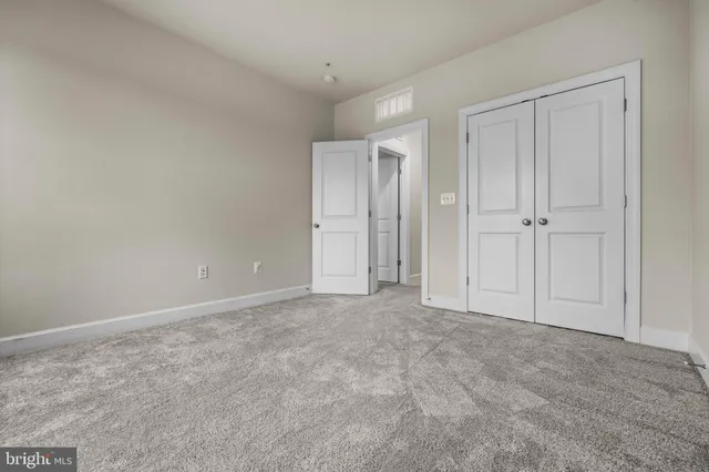 a building view with outdoor space