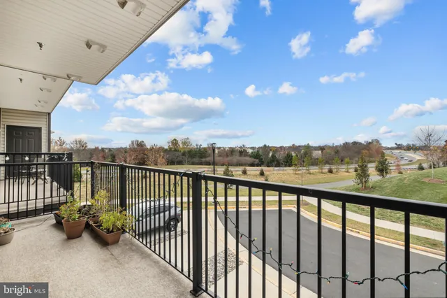 $550,000 | 22528 Wilson View Terrace, Ashburn, VA 20148