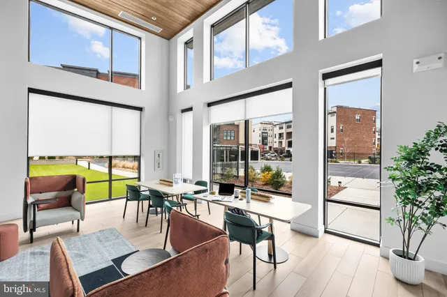 $550,000 | 22528 Wilson View Terrace, Ashburn, VA 20148