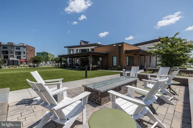 $550,000 | 22528 Wilson View Terrace, Ashburn, VA 20148