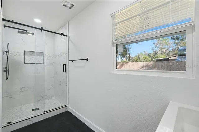 $335,000 | 2415 Sutton Road, Lakeland, FL 33810