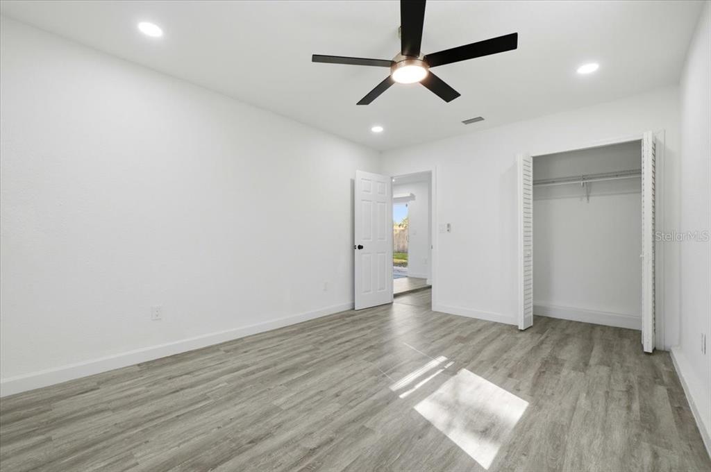 2415 Sutton Road Lakeland, FL 33810 - Photo 23 of 43