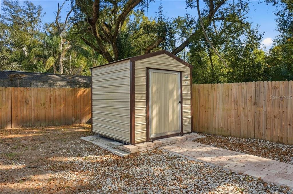 2415 Sutton Road Lakeland, FL 33810 - Photo 34 of 43