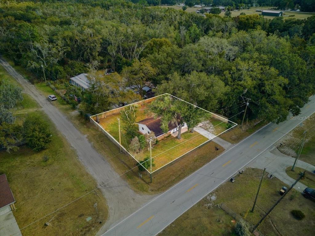 2415 Sutton Road Lakeland, FL 33810 - Photo 37 of 43